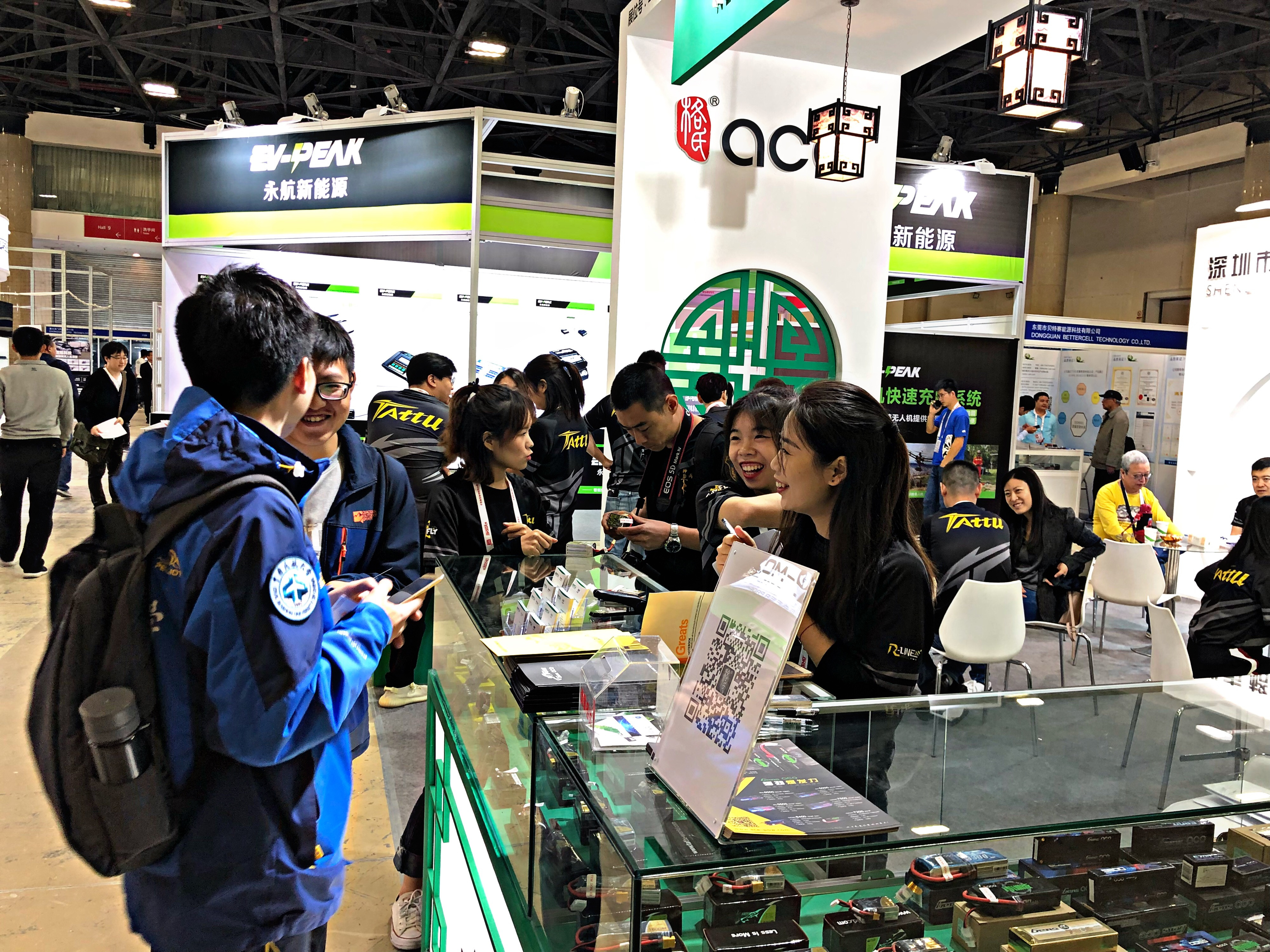 客戶咨詢電池產品情況