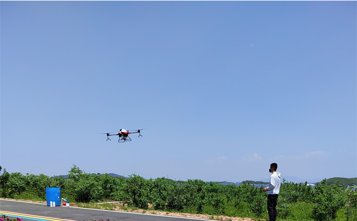 農業植保無人機作業