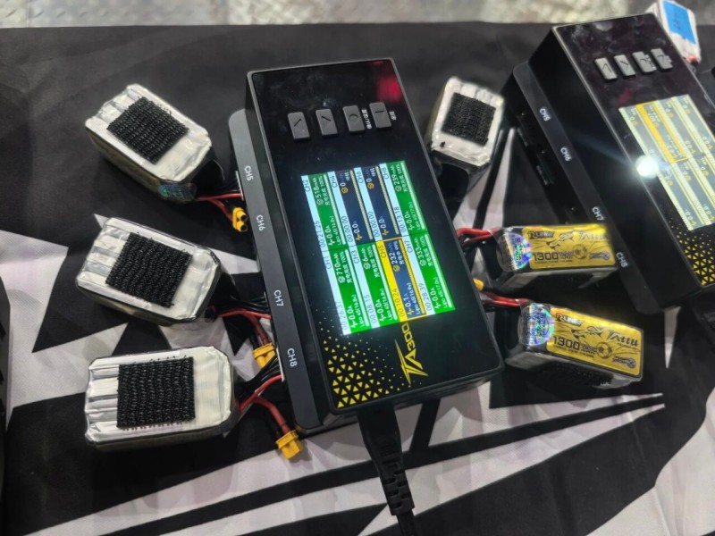 Tattu 無(wú)人機(jī)足球電池和充電器