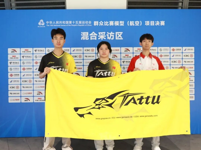 孔海森、何雨瞳、李皓哲